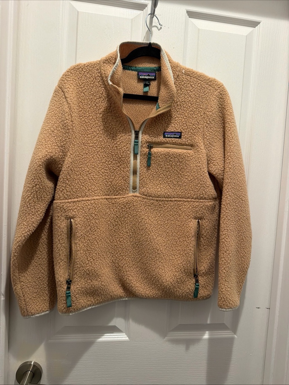 Patagonia Sherpa Fleece Jacket in Camel with Green Trim